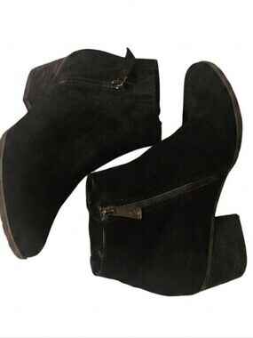 Blondo Ibiza Waterproof Ankle Booties Womens Size7M Black Suede Leather Zip